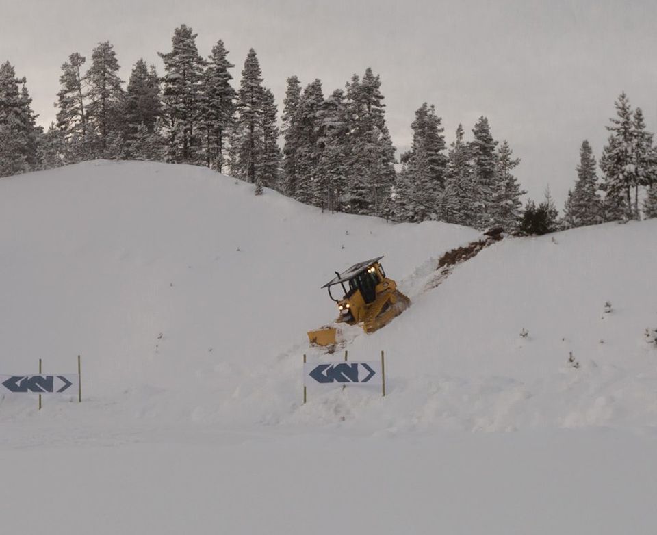 Expedition equipment testing, Caterpillar Arctic Sweden