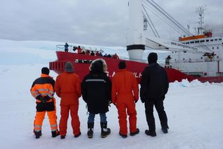 Coldest Journey, farewell to the Agulhas