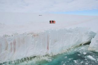 Coldest Journey, alone in Antarctica