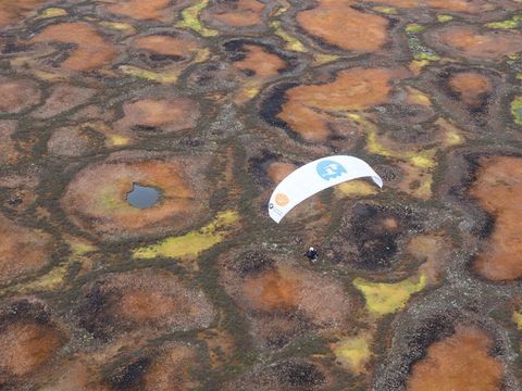 Flight of the Swans, paramotor tundra